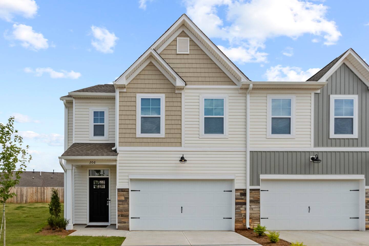 Park Place Townes: Pet-Friendly Monthly Rental