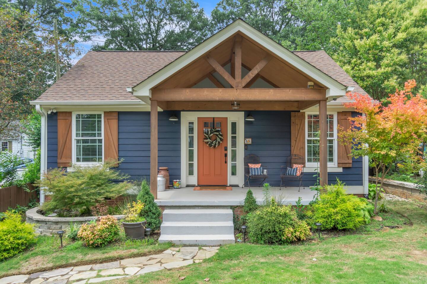 Valencia Cottage~ Greenville Monthly Rental