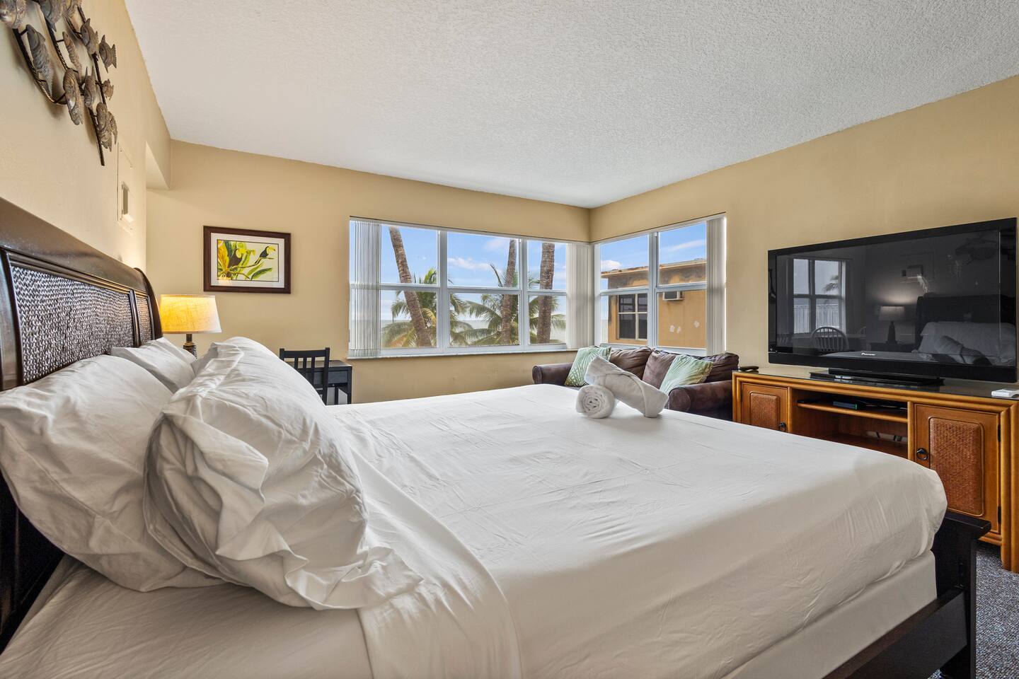 Seasonal unit-Oceanview-2nd Floor-Heated Pool