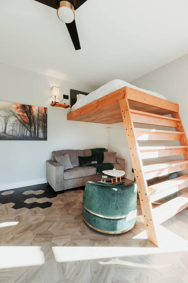 Beyond the Veil Suite 3