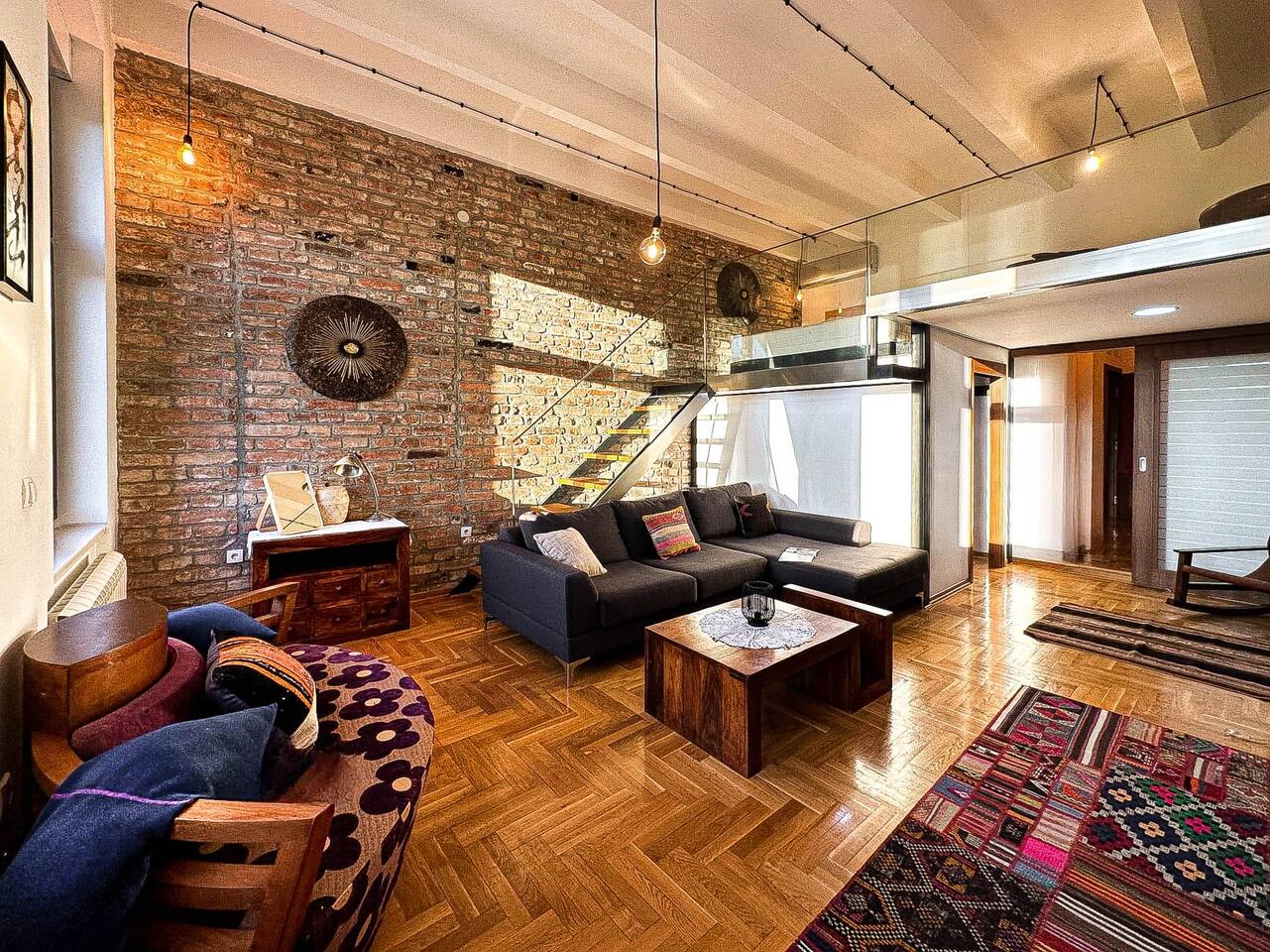 Friends Loft w/Terrace & River View | Old Town