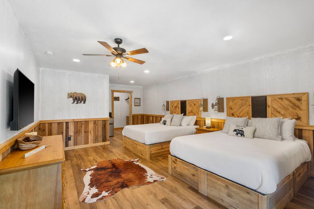 4 Bears Lodge #2 at Lake Taneycomo - Fish the best