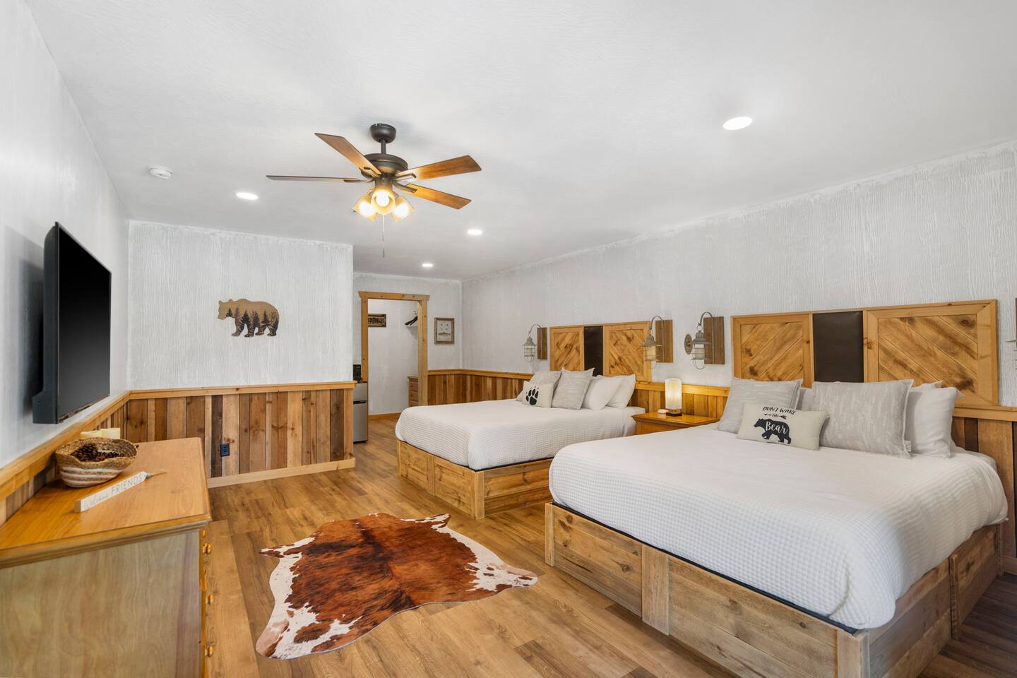 4 Bears Lodge #2 at Lake Taneycomo - Fish the best