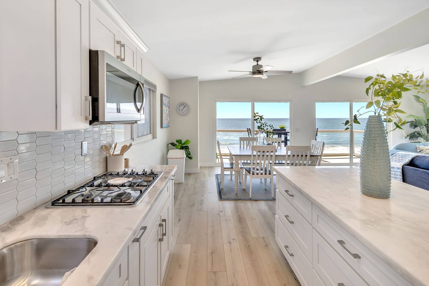 Stunning Top Floor Oceanfront Condo