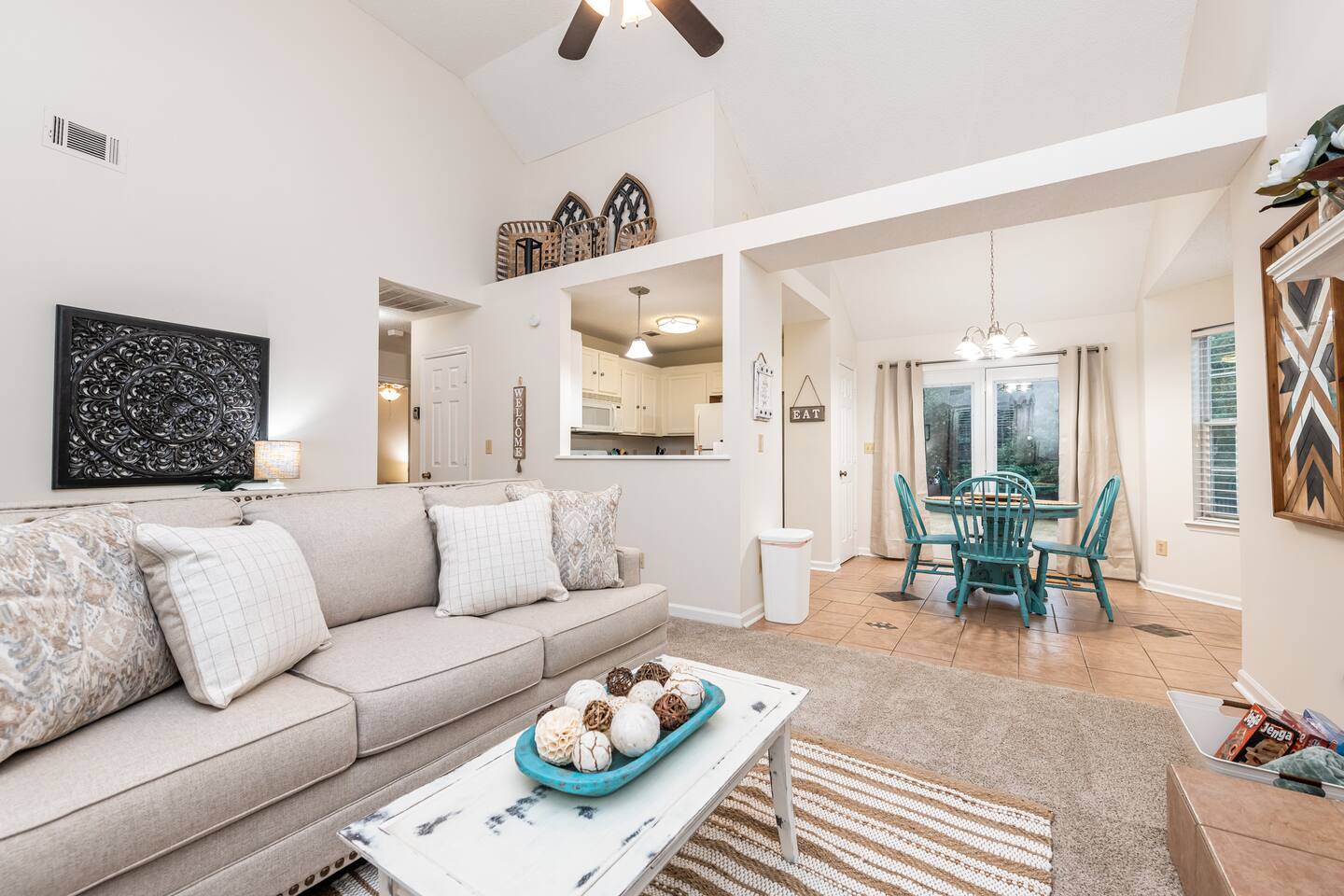 Sweet Southern Comfort w/ King bed and Garage