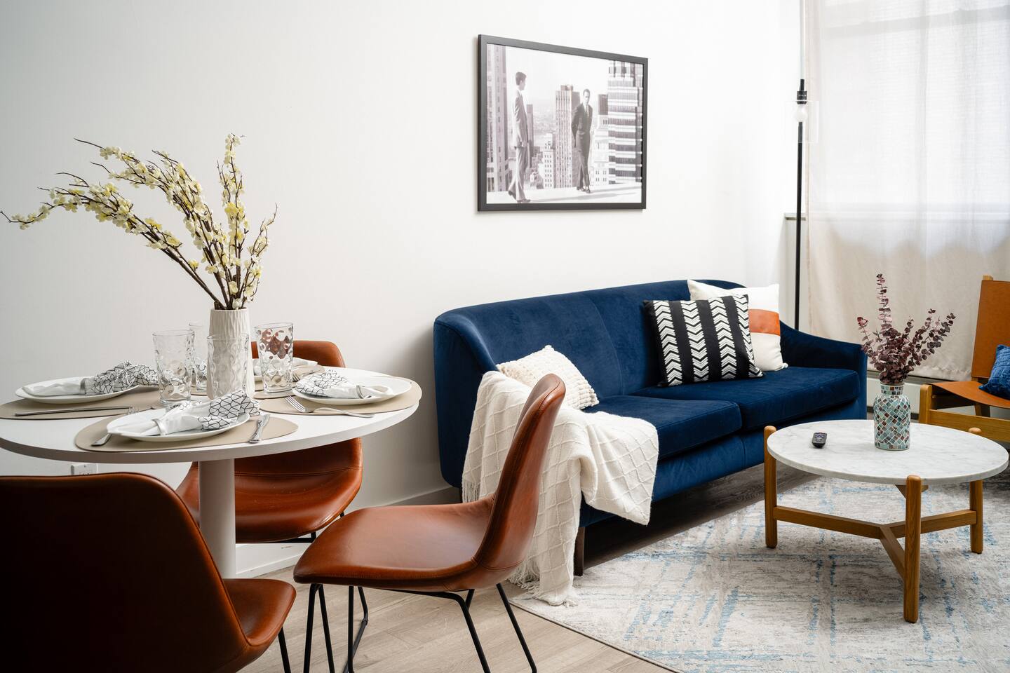 Spacious Luxury 2BD Downtown Gym W/D Doorman