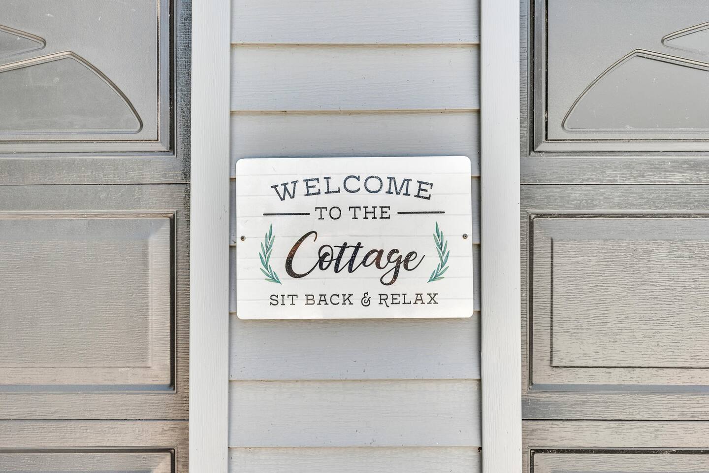 Modern Comfort, Pet Friendly, 2 King Beds!