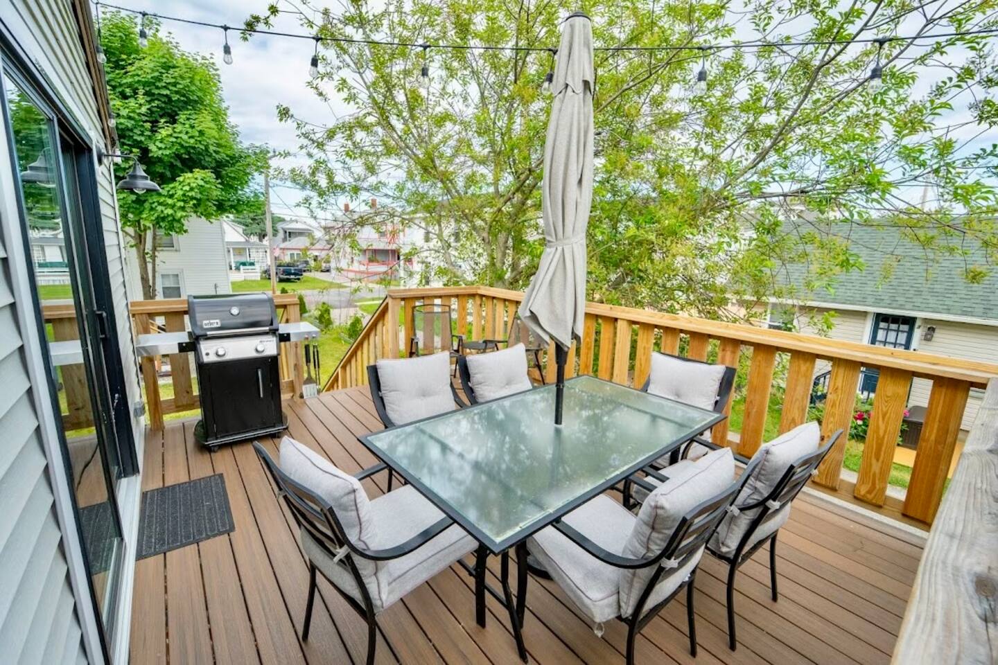 Post 12 Beach House | Sleeps 6 | Parking