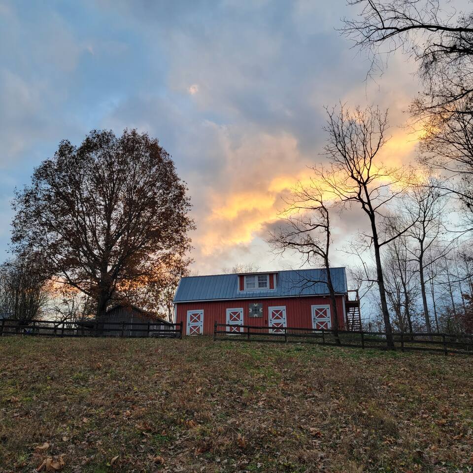 Tranquil Farm-Views-Trails-NGU 5 Min-Gville 20 Min