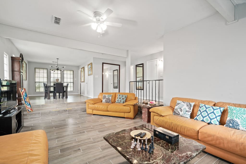 Newly remodeled 4 Bedroom 3 full bath w/ Big yard