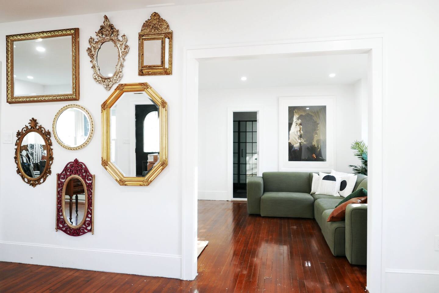 Private 10 guest Getaway Fire-Pit Golf Hike Ski Spa