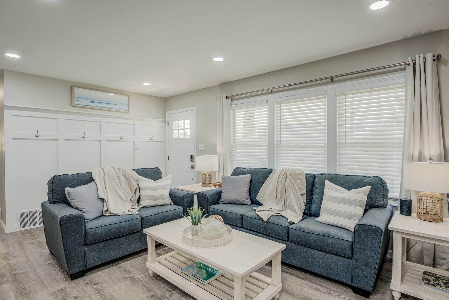 Stroll to the Shore: 3BR Vacation Retreat photo 3