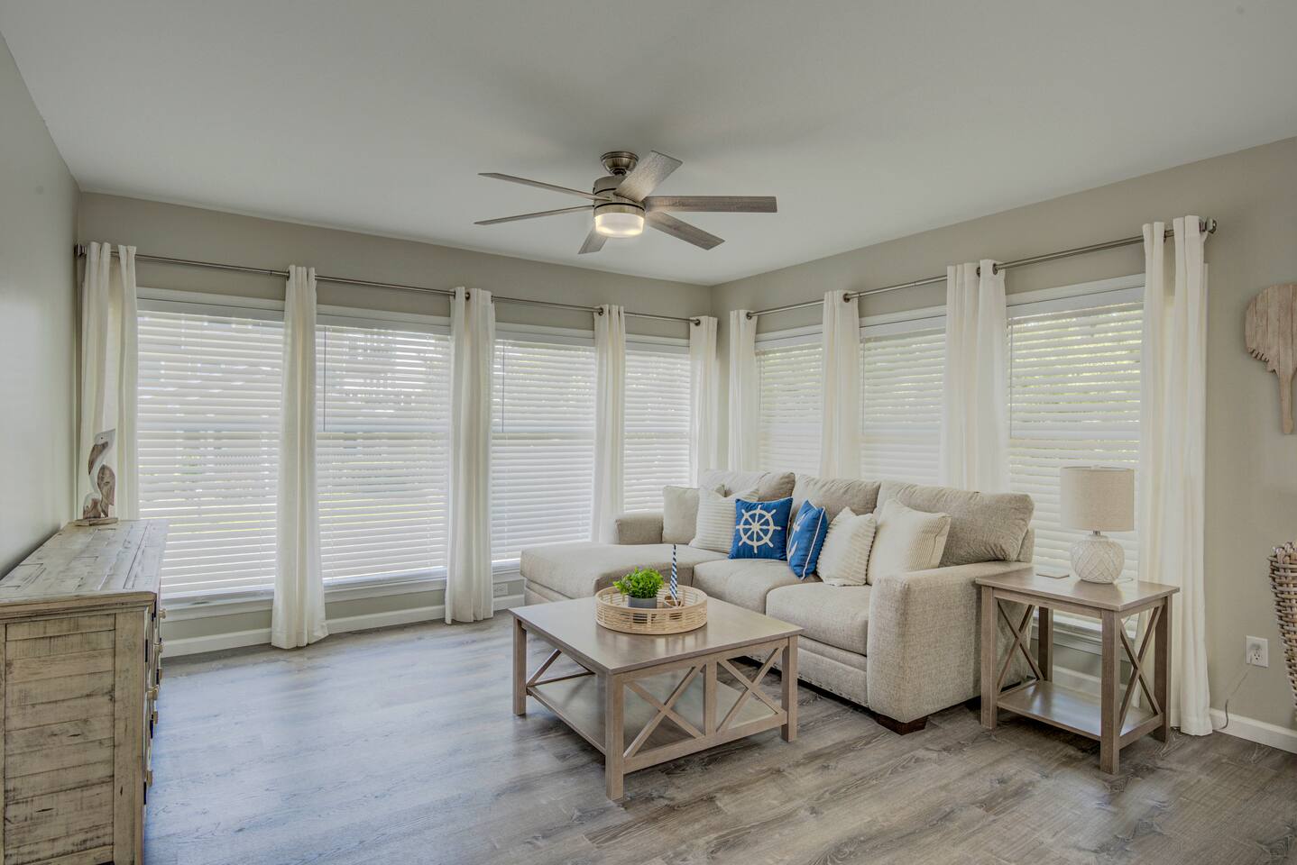 Stroll to the Shore: 3BR Vacation Retreat photo 12