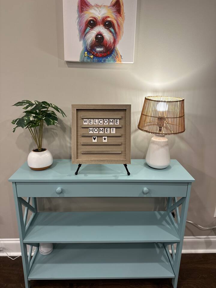 3BR Luxe Home Sleeps 6 PETs OK Safe/Kid Friendly