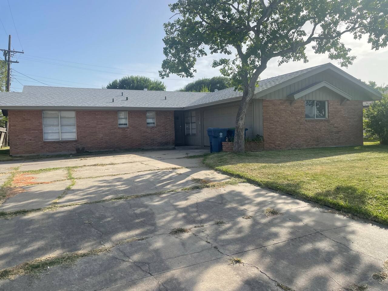 Quick Access/ Sleeps 10/ Pets Ok
