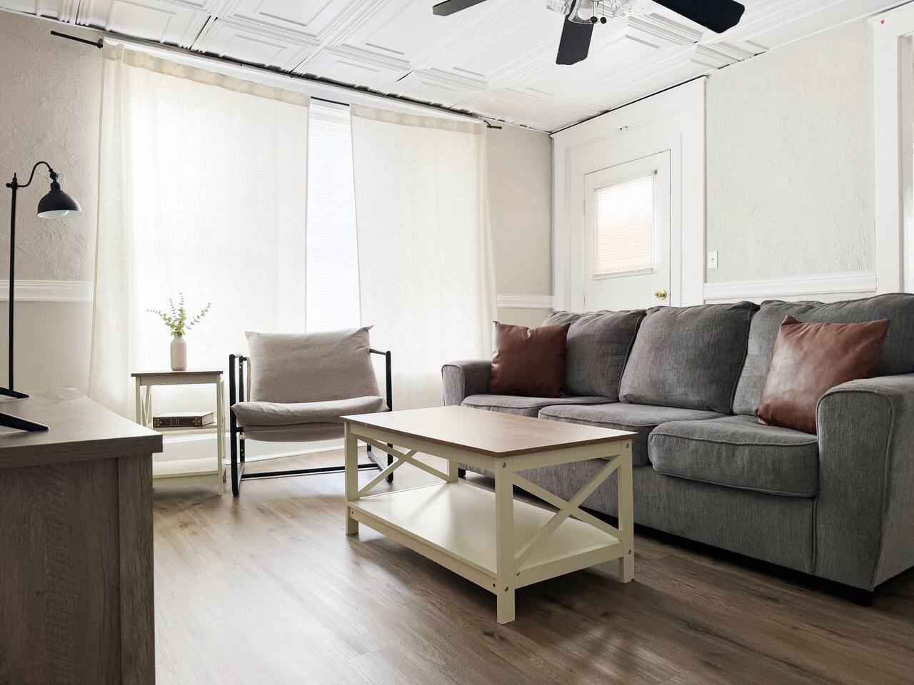 Cherry Street Retreat A | 2BD/1BA Apt near River