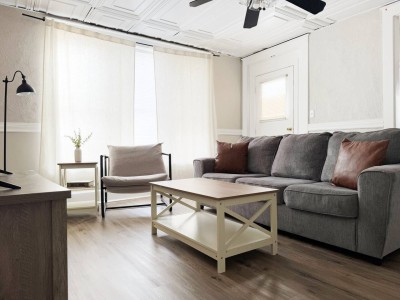 Cherry Street Retreat A | 2BD/1BA Apt near River