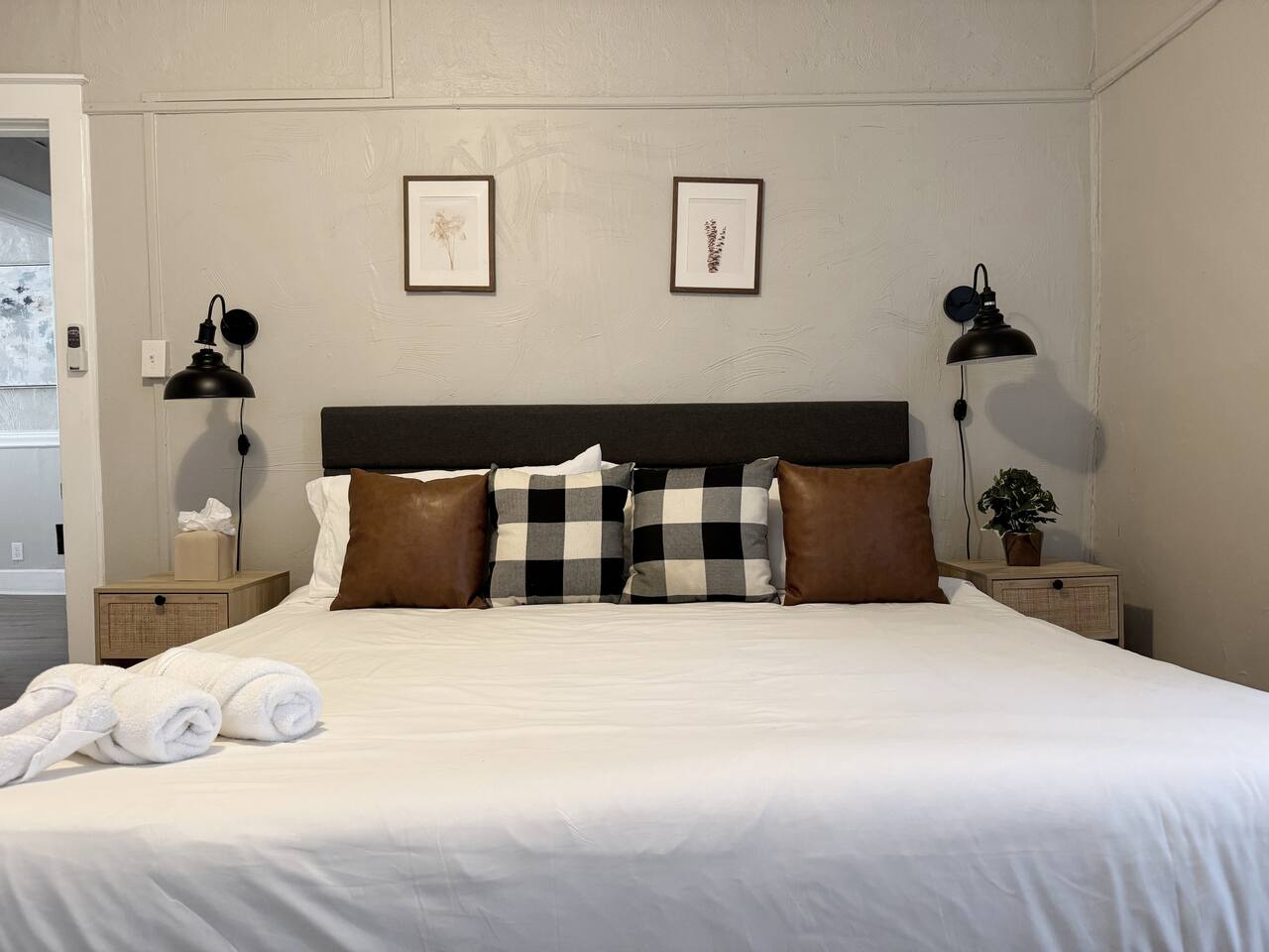 Cherry Street Retreat A | 2BD/1BA Apt near River