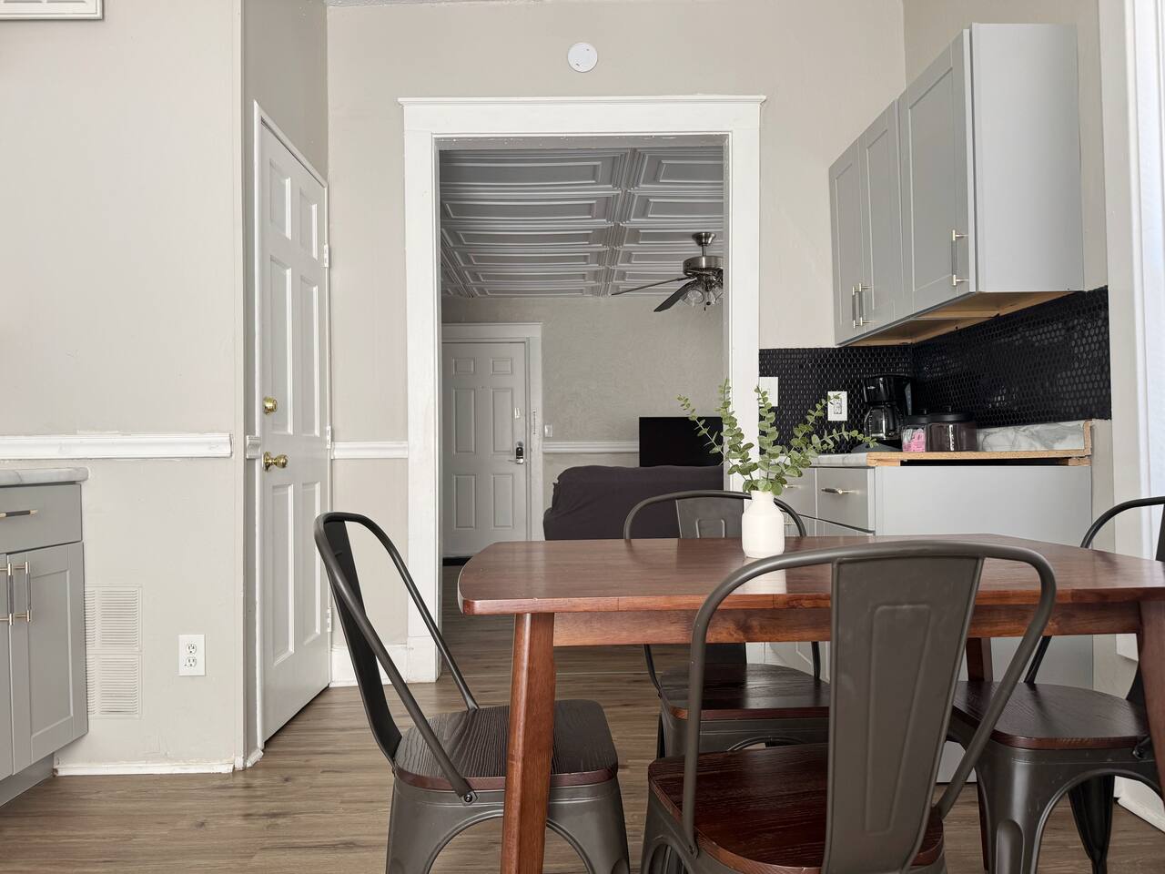 Cherry Street Retreat A | 2BD/1BA Apt near River