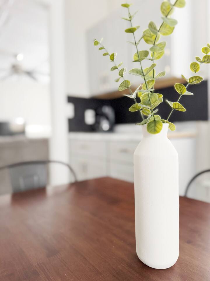 Cherry Street Retreat A | 2BD/1BA Apt near River