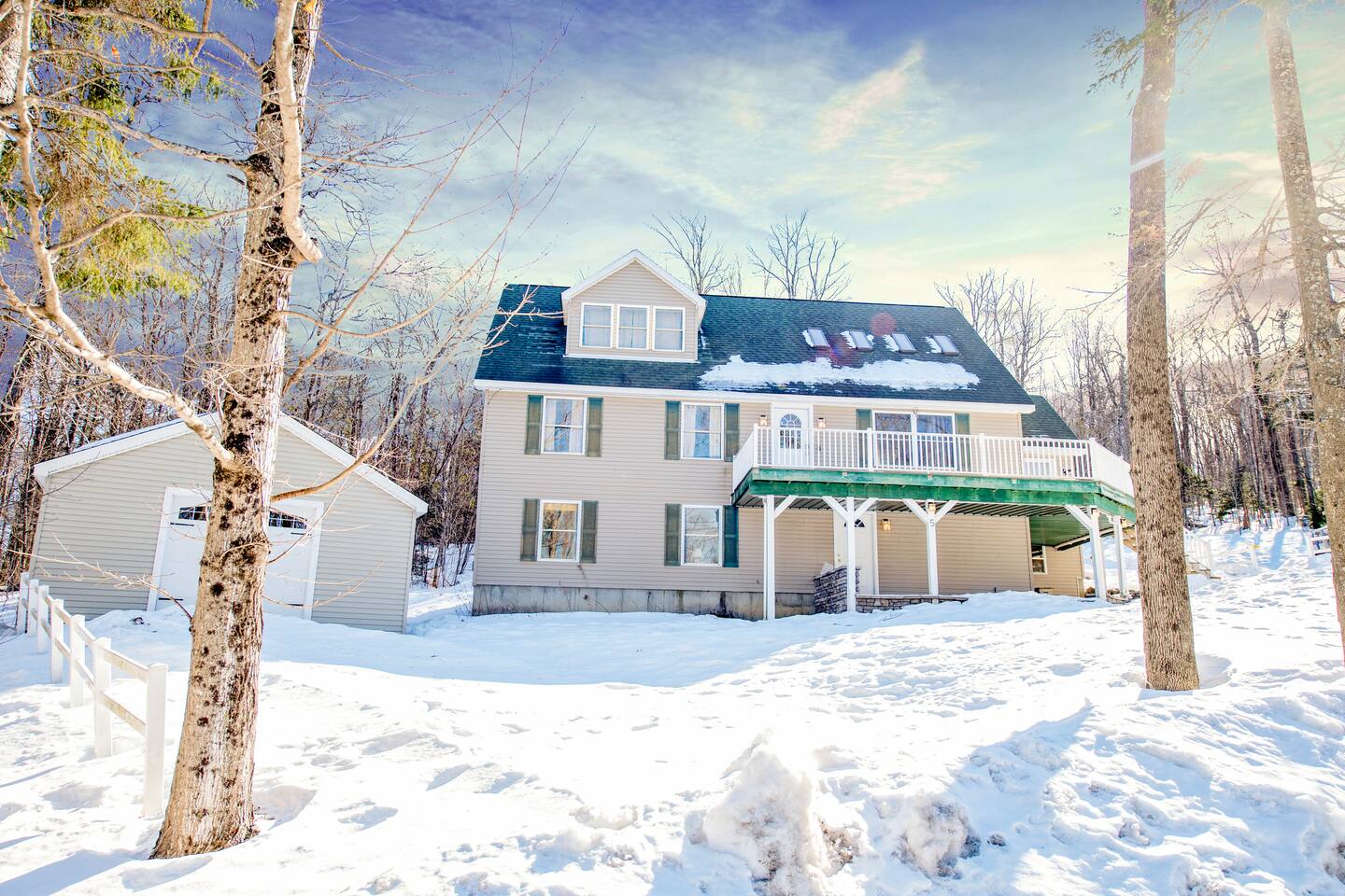 Family Summer SO.VT - 5br- Hot Tub & Game Room