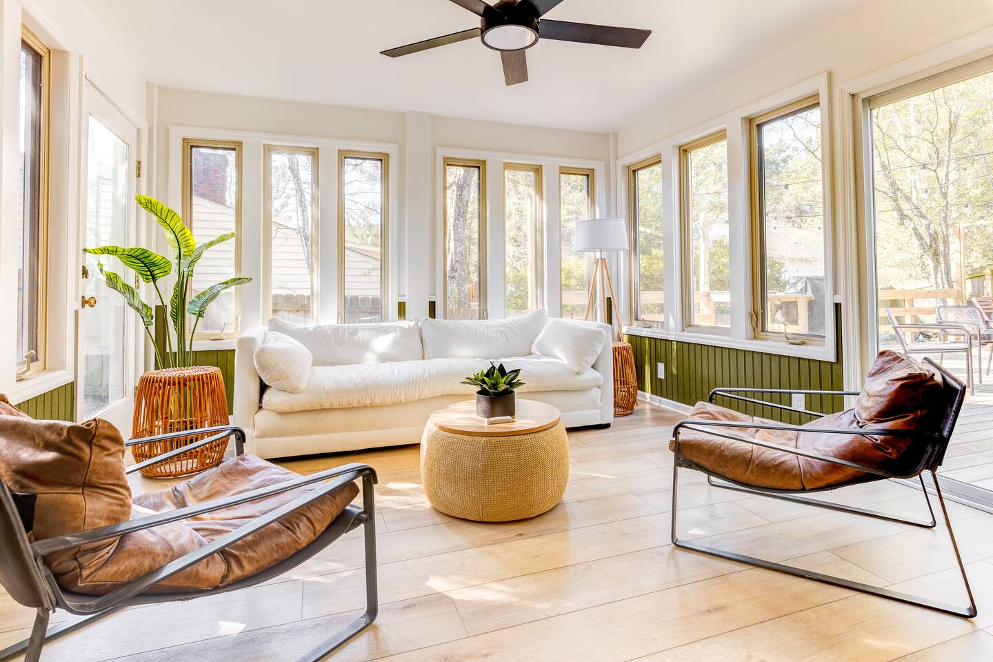 Family Home Packed With Fun! Walk to Beach access!