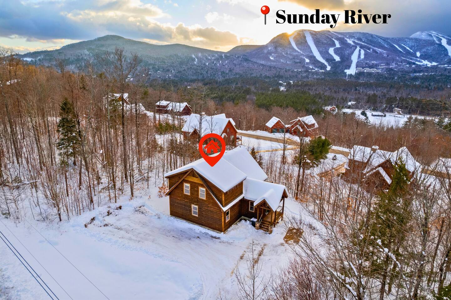 3 min to Sunday River w/ Views, Game room, Hot tub