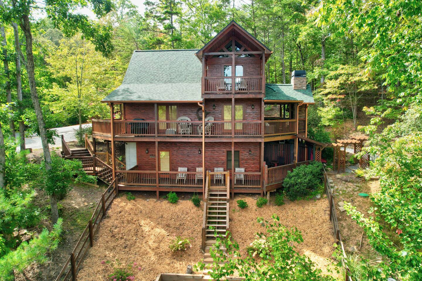 Dwntn 6 Min-Pets-Firepit-HotTub-Games