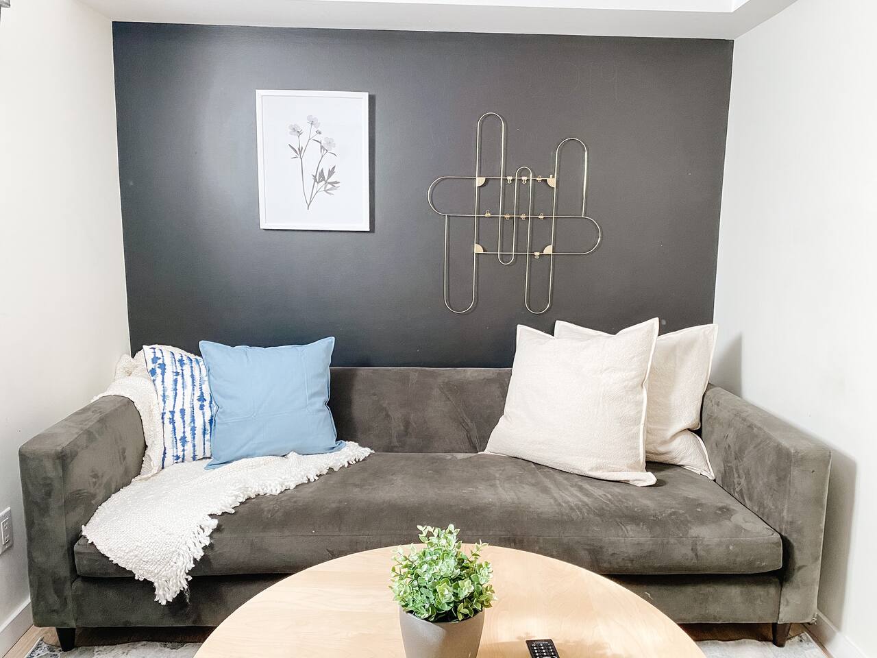 Strathcona Guest Suite