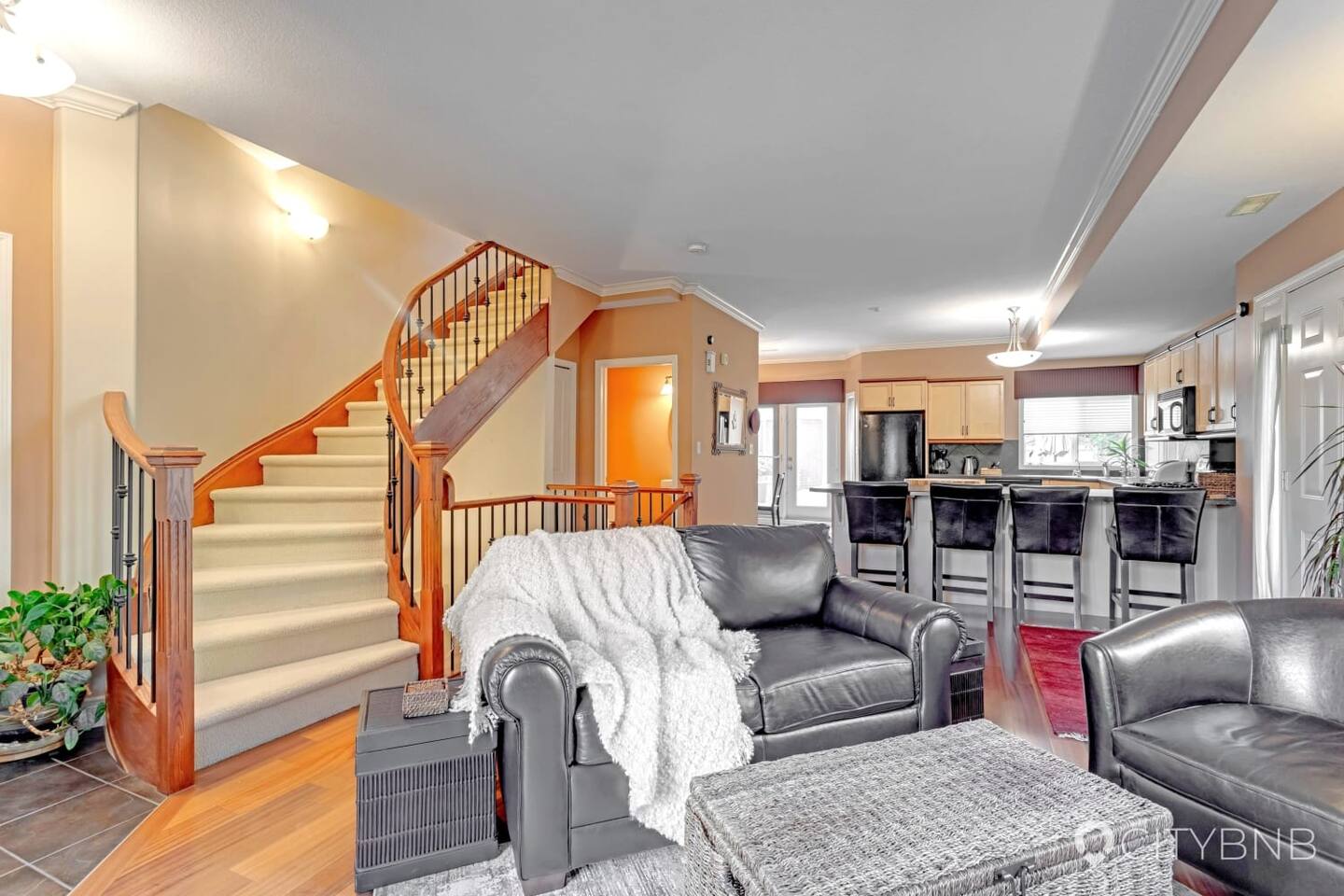 Cloverdale | 3 Storey | Steps to River Valley
