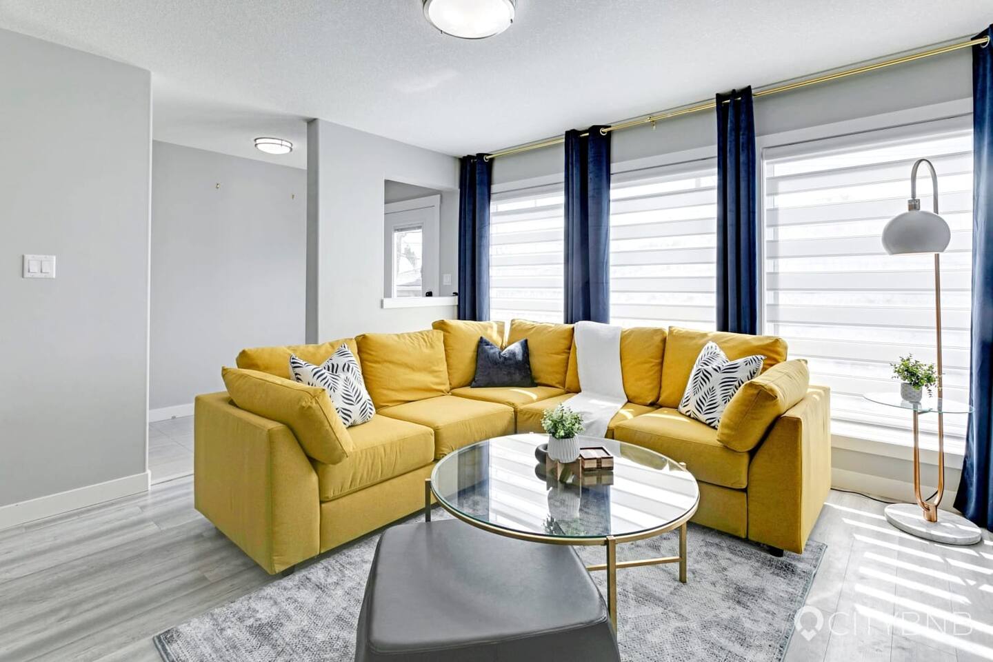 Bonnie Doon | 3BR • King + 2 Queens • Garage