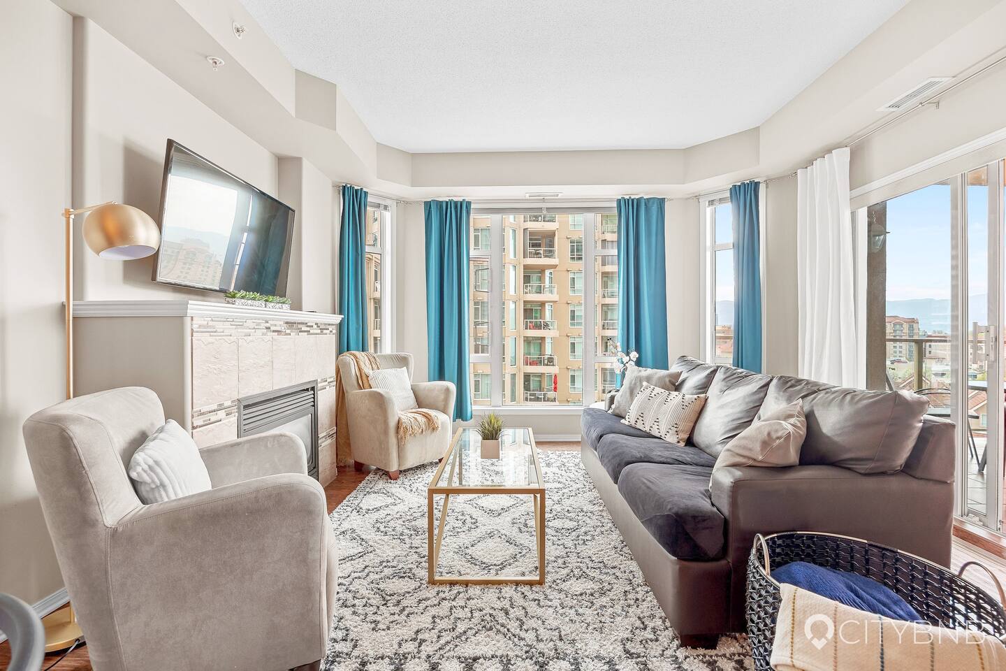 The SUNHAVEN|Waterfront |Pool|Sleeps 6