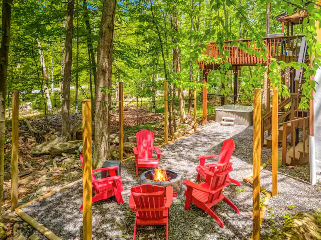 Modern 5BR GameRoom, HotTub, FirePit + Lake Access