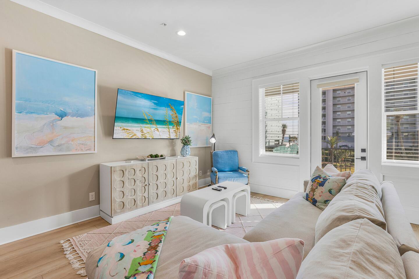 Gulf Views-Sleeps 11-Pool-Beach Access!