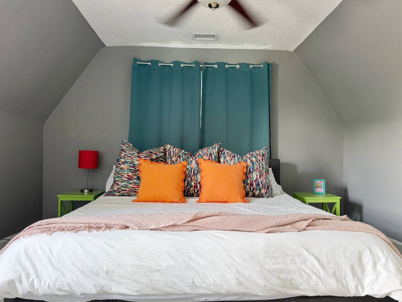 The Rose Inn E | KING 1BD/1BA Apt near Downtown