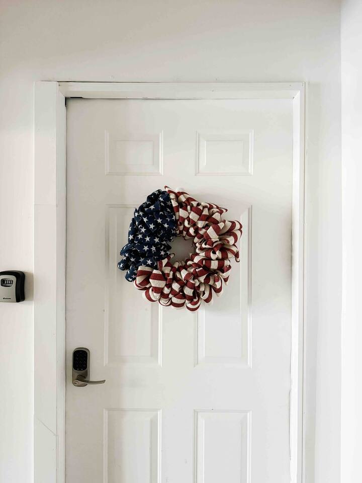 Victorian Holiday Home in Haynes Corner Arts District