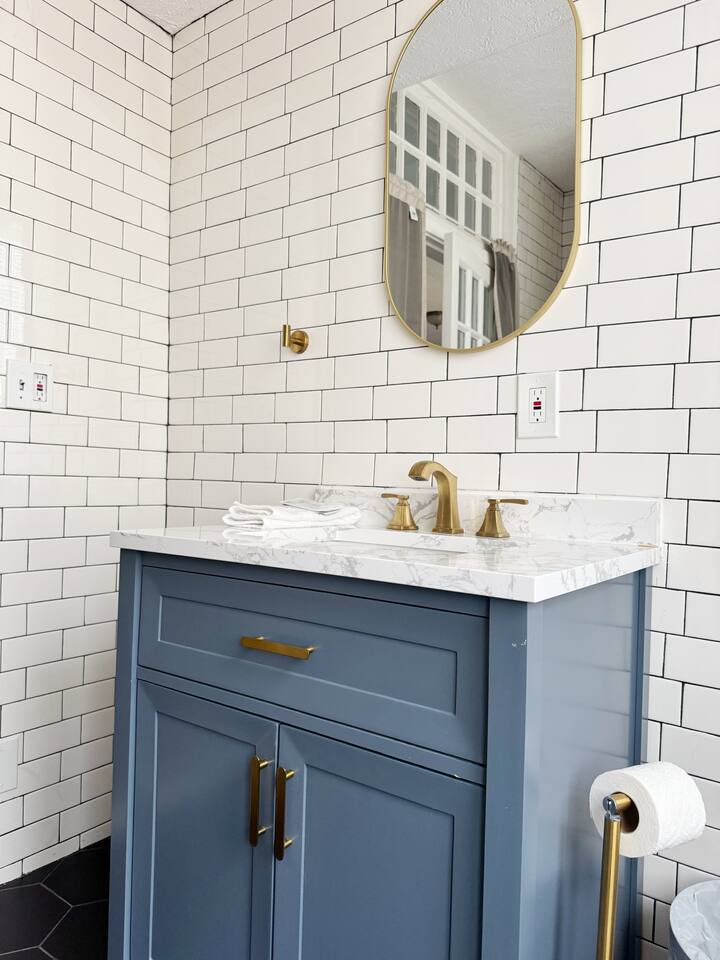 Victorian Holiday Home in Haynes Corner Arts District