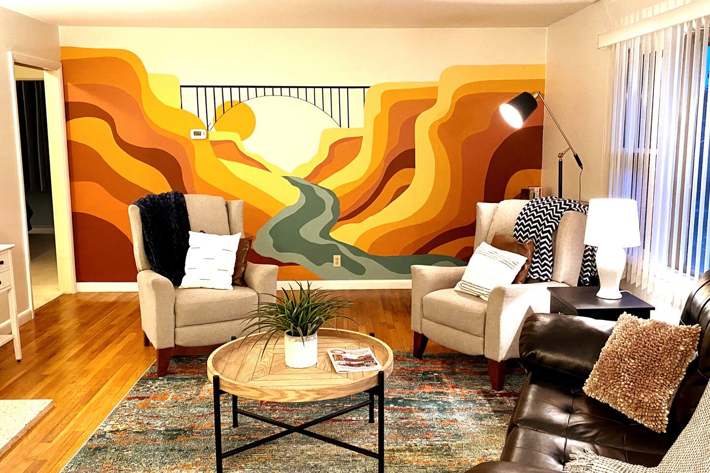 Jet-tub/Garage/2Bed/Fireplace