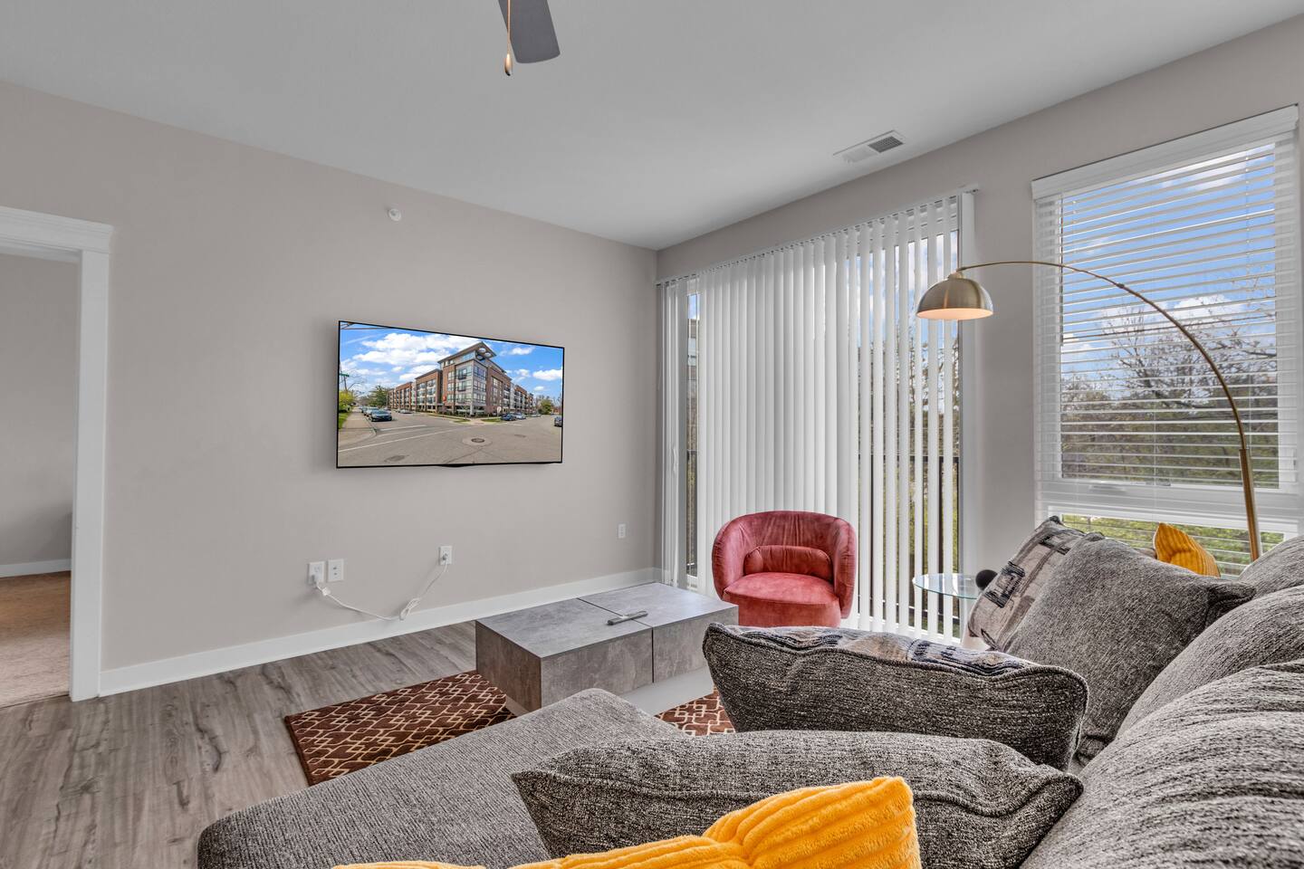 Broad Ripple Quietly Nestled 2BR w/ Free Parking