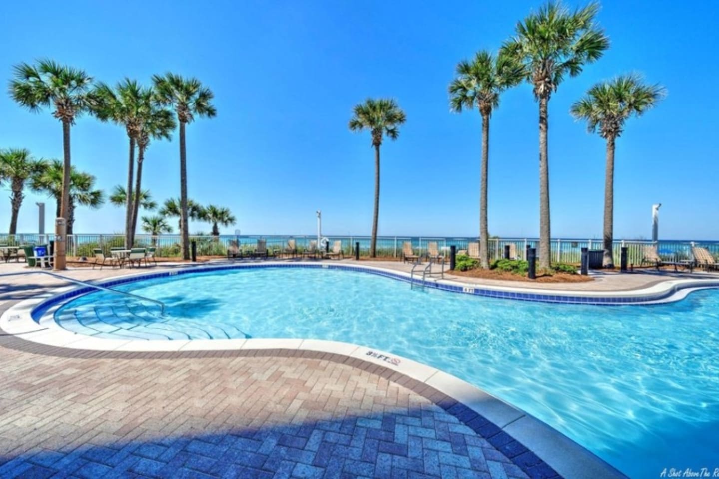 Oceanfront PCB ex large balcony Amazing Views,16th
