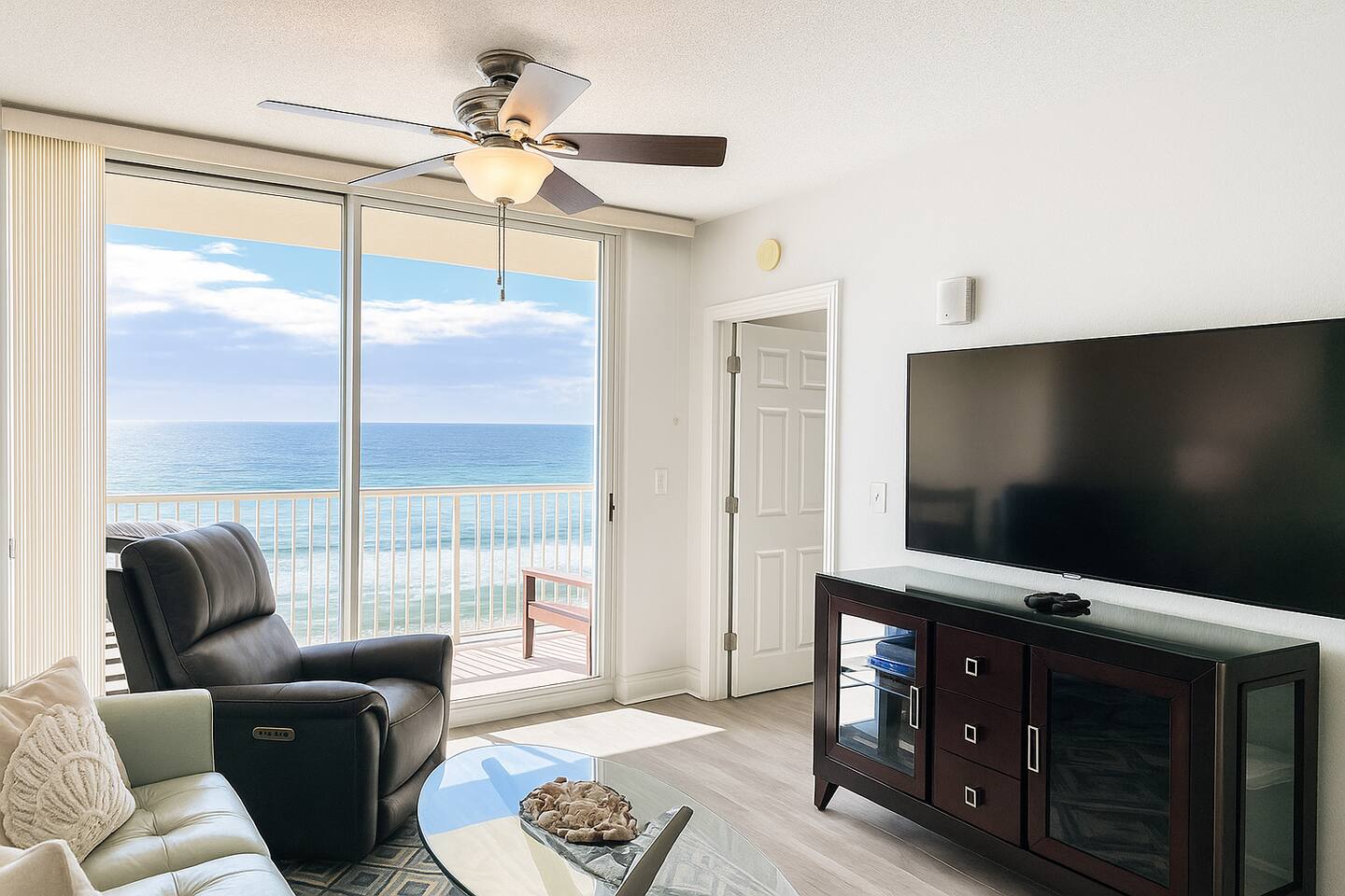 Stunning-Beachfront Condo at Majestic Beach - 6th Floor