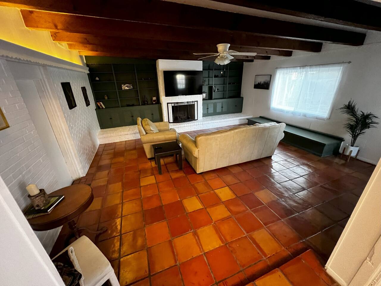 Quiet King Bed Home w/ 2 Living Rooms + Game Room