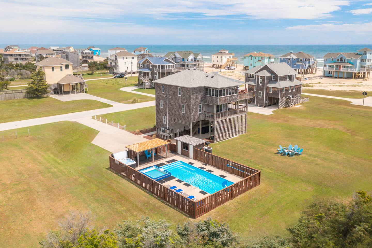 Spacious Beach House 5BR Hatteras Island home steps from OBX NC Beaches