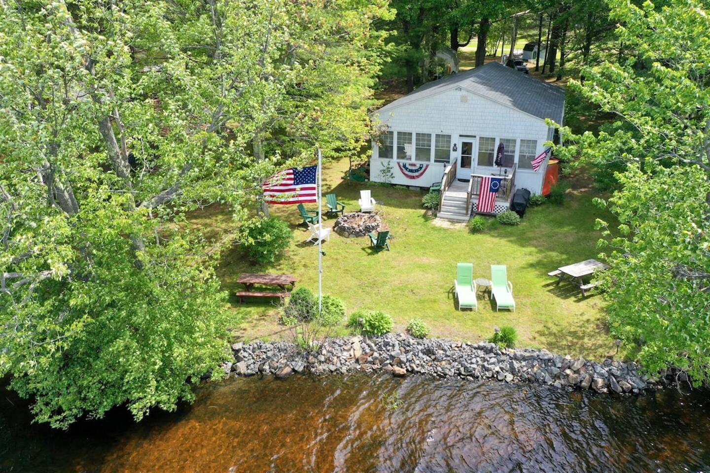 Spacious Cottage on Estes