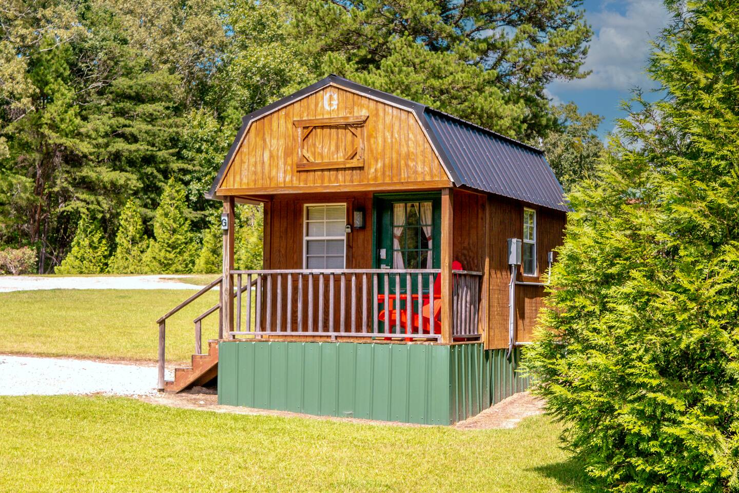 2 Miles From Jocassee - Boats Welcome!