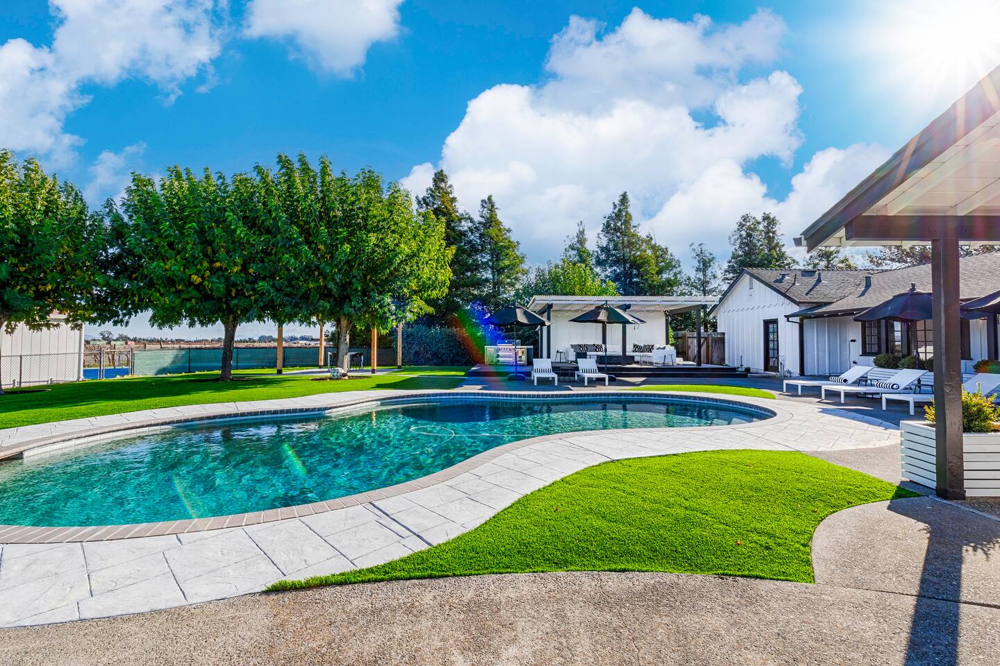 Modern Ranch House-swim|soak|pickleball|wineries