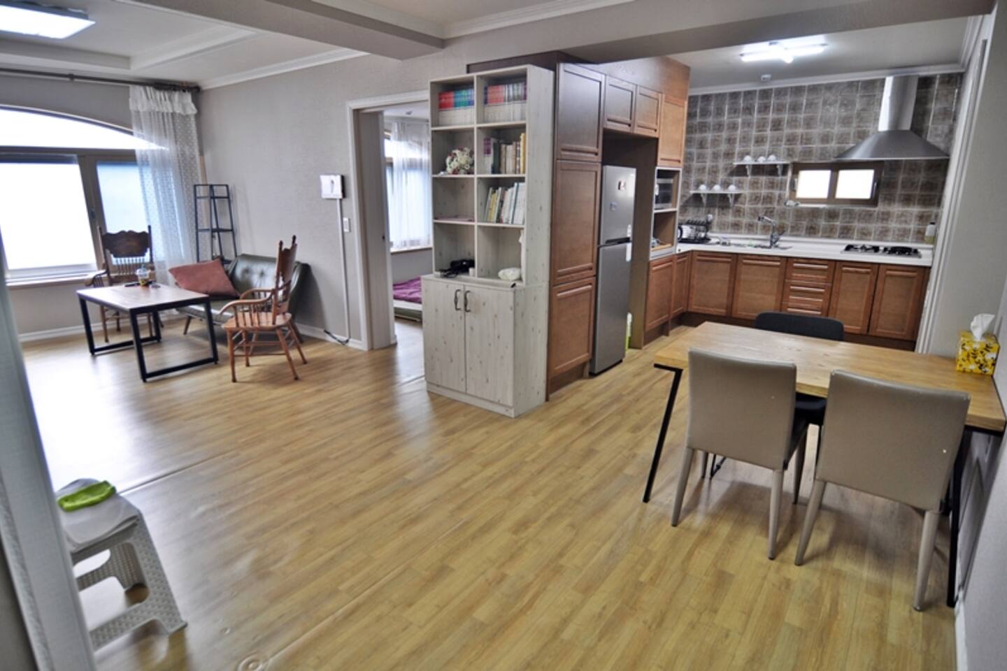 강릉 중앙시장 내에 위치한 숙소