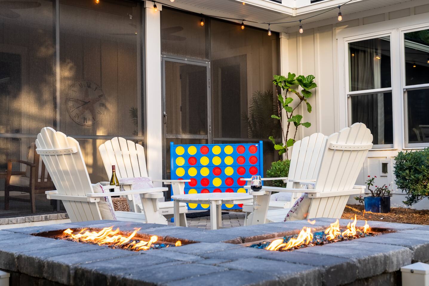 4 Min Walk To Beach! Hot Tub•Golf Sim•Fenced Yard