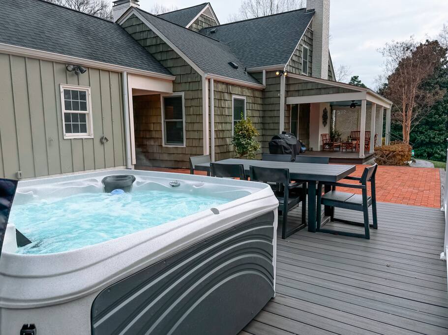 Artopia Retreat + Marys Gatehouse Superlisting