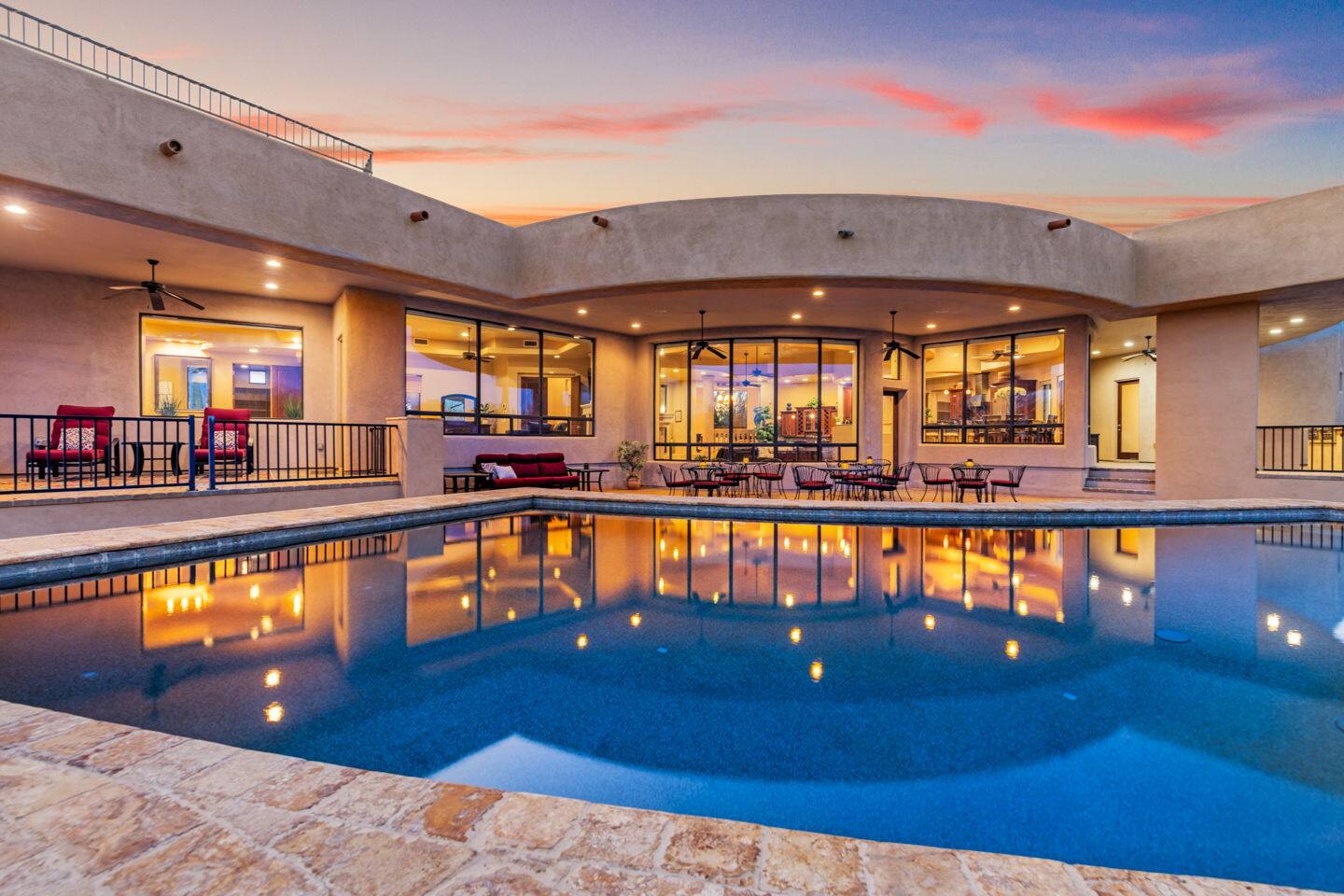 Luxurious Desert Splendor Wow